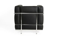 LeCorbusier_LC2-Sofa-1p